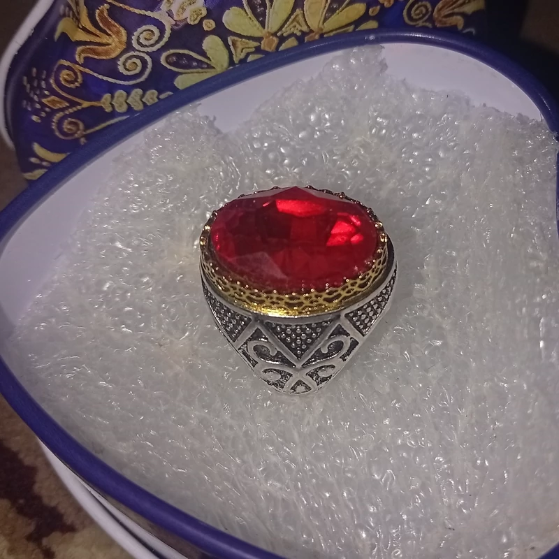 انگشتر  با سنگ معدنی  لاکچری