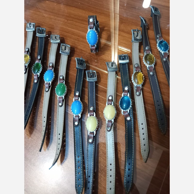 دستبند چرم نگین دار عمده